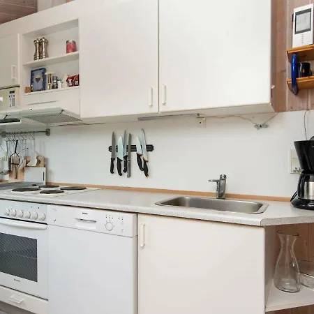 6 Person Holiday In Sj Lund *