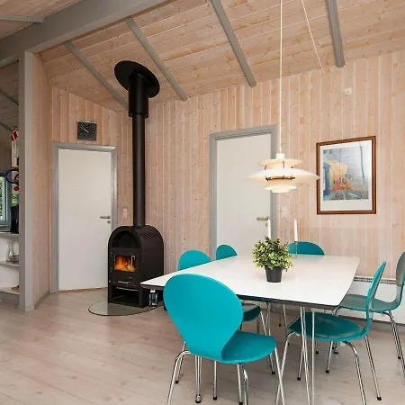 6 Person Holiday In Sj Lund *