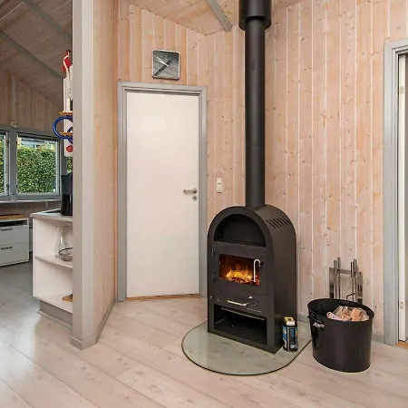 6 Person Holiday In Sj Lund Sjolund